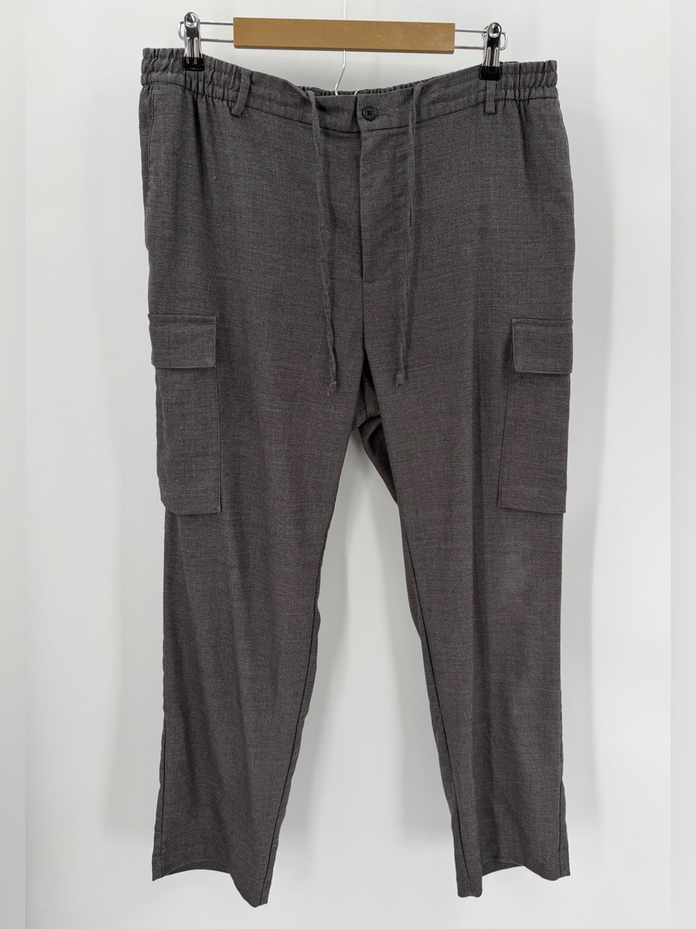 H&M Pants Mens XL Gray Cargo Pocket Regular Fit Elastic Waist Casual Trouser